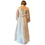 Vintage 1970s Sheer Lace High Neck Bridal Wedding Gown with Bow Detail XS White Photo 7