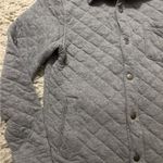 Old Navy  Women's Gray Quilted Shirt Jacket Size SP Photo 13