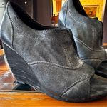joe's jeans  Cristy Vintage Oil Rubbed Wedge Booties sz 8 Photo 5