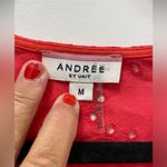 Andree by Unit Andree‎ by unit Medium fuchsia, eyelet, lined flowy cap sleeve babydoll blouse Photo 3