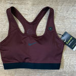 Nike NWT  Classic Swoosh El Dorado Black Padded Medium Support Sports Bra Size M Photo 0