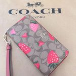 Coach Long Zip Around Wallet In Signature Canvas With Wild Strawberry Print ch523 Photo 7