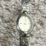 Times square women’s vintage two tone bracelet wristwatch fits a‎ M sized wrist Gold Photo 1