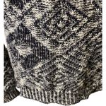 Charlotte Russe Women's Black and White Patterned Sweater Sz XS Photo 3