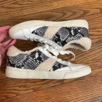 Marc Fisher LTD Mello Sneaker Medium Grey size 8.5 Photo 1