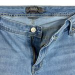 Torrid SZ 22R Luxe Slim Boot Jeans Stretch Hi-Rise Zip-Fly Pockets Light Wash Photo 2