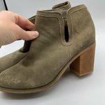 Urban Outfitters  Green Suede Leather Ankle Boots Stacked Heel Womens 8 Fall Photo 5
