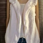 Hooded Vest White Photo 0