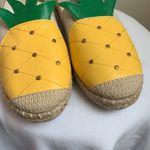 Cushion Walk by Avon Novelty Tropical Pineapple Espadrille Loafers (Sz 9) New Yellow Photo 8