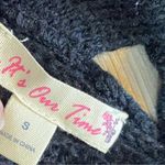 it's our time  Black knitted sweater Photo 2