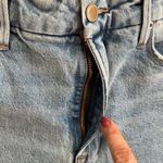 Good American  The Weekender Jeans Distressed Raw Hem Women’s Size 8/29 Photo 8