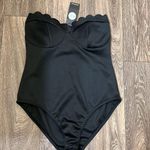Boohoo NIGHT Black Scalloped Strapless Bodysuit Photo 2