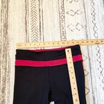 Lululemon Black Pink Braid Detail Sports Athletic Workout Leggings US 6 Photo 2