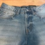 Wild Fable Women's Medium Blue Wash Bermuda Jean Shorts - Size 00 - NWT Photo 2