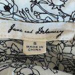 Jane and Delancey  Black & White Floral Popover Top Photo 4