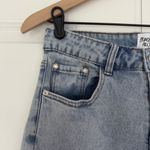 Princess Polly  Careline Jeans Light Wash Cotton Spandex Stretch 5-pocket button Photo 4