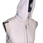 White Sleeveless Zip Photo 3