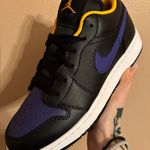 Air Jordan 1 Low GS ‘Lakers’ Photo 0