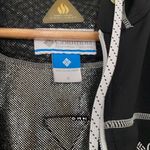 Columbia  Sportswear jacket   EUC Photo 2