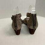 Sofft Sandals Mauldin Wedge Criss Cross Straps Reptile Comfort Pewter Gold Size 7 Photo 4