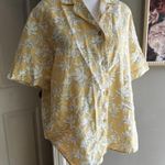 Uniqlo Yellow Floral  Button-Up Top Linen Blend Feminine Beachy Tropical Photo 1