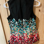Gap  black and floral sleeveless shirt size small Photo 4