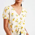American Eagle  floral blouse  Photo 0