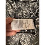 Old Navy blouse size large Photo 3