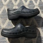 Crocs Neria Pro II Graphic Leopard Print Black and Grey Clog. Size 6 Photo 0