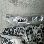 H&M Sweater Womens Large White Black Leopard Cheetah Monochrome Edgy Streetwear Photo 7