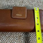 Fossil Madison Zip Clutch Brown Leather Wristlet Wallet Casual Minimalist Daily Photo 5
