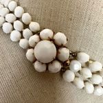 Vogue vintage white beaded triple strand choker necklace White Photo 9