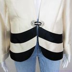 Vintage Lily&Taylor cream and black blazer jacket floral brooch, women's size 18 Photo 3