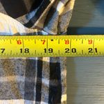 Old Navy  The Classic Shirt Black/White Plaid Button Down Shirt, Size Large Photo 2