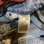 American Eagle  Mom Shorts Size 0 Light Wash Distressed Womens Photo 3