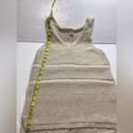 Liz Claiborne Women's Cream knitted Tank top size medium Photo 5