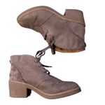Merona  Tan Suede Chukka Lace Up Booties Size 8 Lugg Gum Sole Photo 0