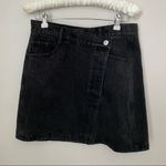 Gilli Denim Skirt Black Asymmetrical front Buttons Pockets Casual Neutral Trendy Size M Photo 11
