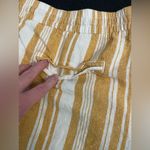 Old Navy‎ Linen blend Striped Yellow and White Women's Shorts size XL Photo 3