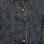 Alfred Dunner Ladies size 6 Petite Blue Denim Jacket  Pretty Embroidery Photo 2