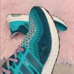Adidas  ultra boost 4.0 womens sz 7 Photo 7