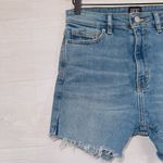 BDG  Women's Urban Outfitters Medium Wash Girlfriend High Rise Denim Shorts 27 Photo 1