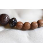 Source Unknown Intriguing Healing Wood Beads/ Agate Center/Black Hematite 6.5" Unisex Bracelet Photo 3
