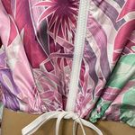 Nike women’s floral Jacket Photo 5