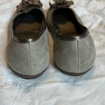 Clarks  Cushion Soft Leather Ballet Flats Shoes Women’s 7.5 Flower metallic Photo 5