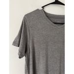 NWT Fxzzyxdpp Gray Bambo V Neck Short Sleeve T Photo 2