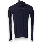 Athleta  womens size small long sleeve athletic t-shirt fish net zig zag pattern Photo 4