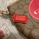 Coach  Wristlet Wallet Signature Photo 4