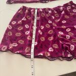 Thavata Women's Pink and black Lip Print Sleepwear Set size M Size M Photo 3
