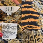VINTAGE 1990'S S.L.B. BY SUNNY LEIGH ANIMAL PRINT SILK BUTTON DOWN BLOUSE (M) Brown Size M Photo 9